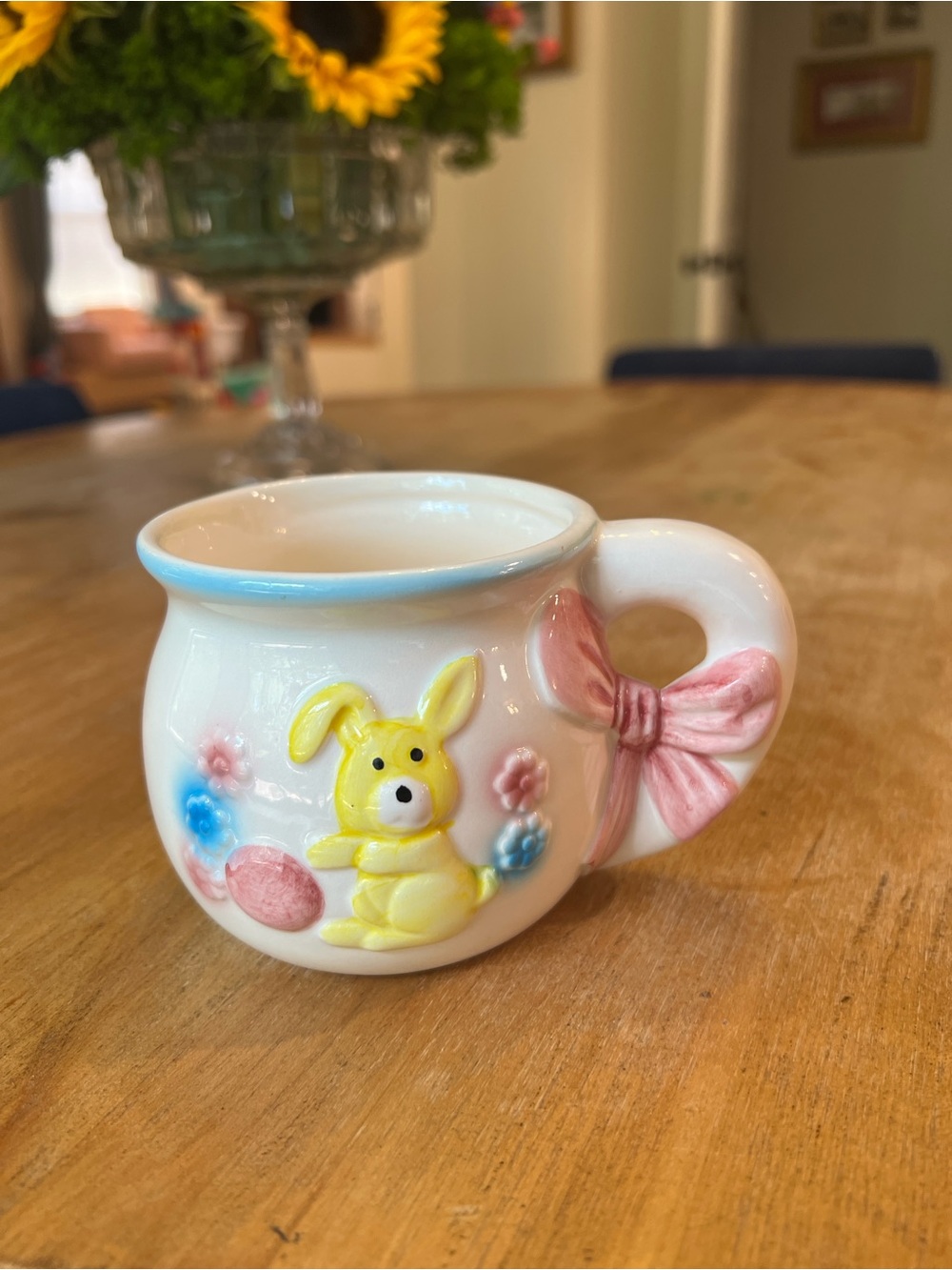 Ceramic vintage Bunny Accent Mug in White with Pink Bow